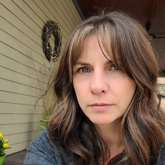 Meet your Posher, Iwona - Picture 1 of 1